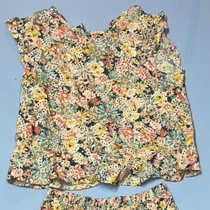 Womens Floral two piece Set, Size Med